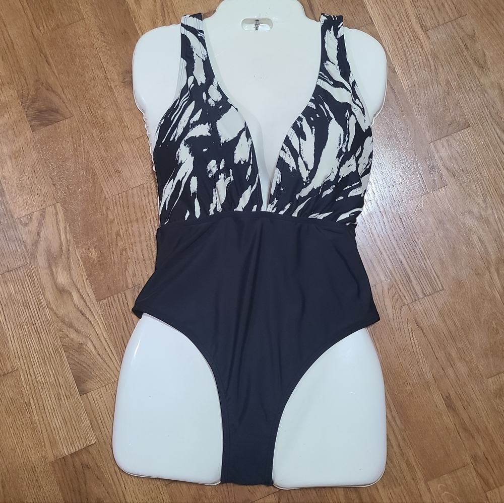 1PC Swimsuit